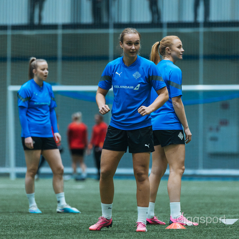 Þjóðadeild kvenna í dag - Öll heimaliðin nema Ísland með forystu