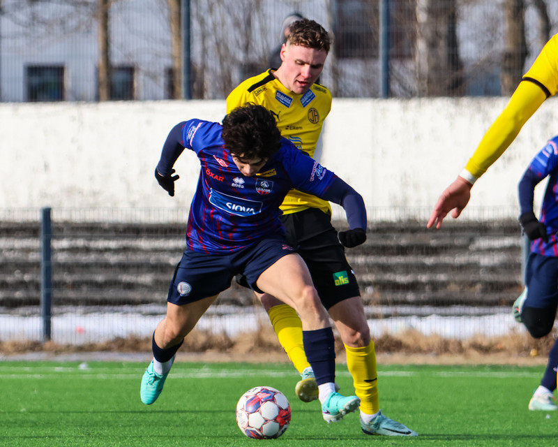 Myndaveisla 1: ÍA vann Leikni í Breiðholti