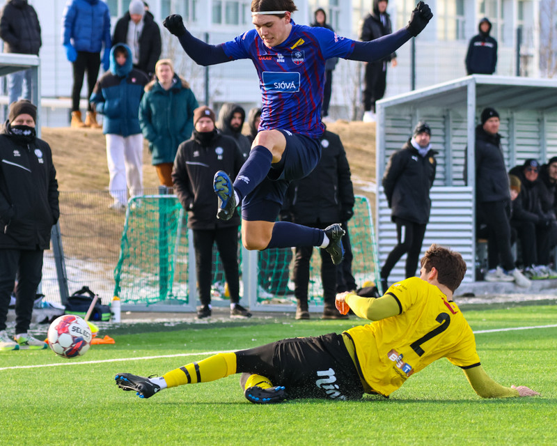 Myndaveisla 1: ÍA vann Leikni í Breiðholti