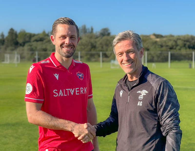 Gylfi Þór Sigurðsson og Arnar Grétarsson á æfingu í Montecastillo á Spáni í morgun.
