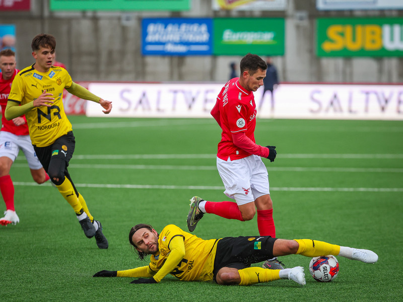 Myndaveisla: ÍA vann fyrsta leik Gylfa með Val