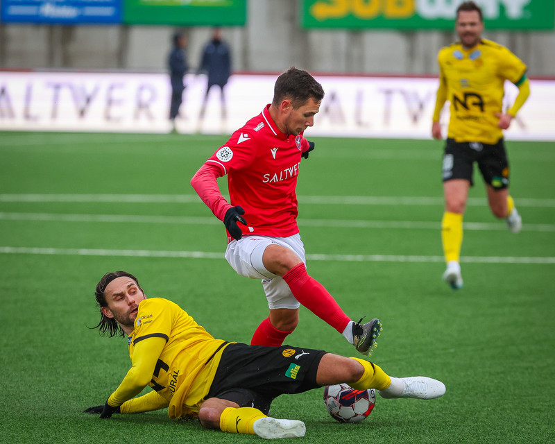Myndaveisla: ÍA vann fyrsta leik Gylfa með Val