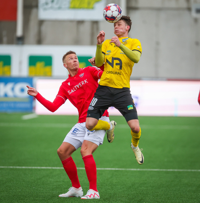 Myndaveisla: ÍA vann fyrsta leik Gylfa með Val