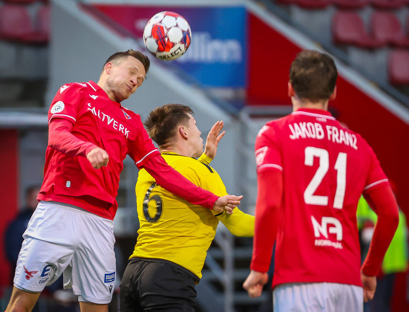 Myndaveisla: ÍA vann fyrsta leik Gylfa með Val