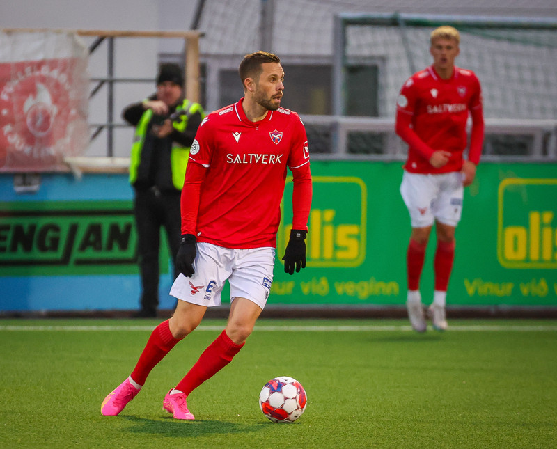 Myndaveisla: ÍA vann fyrsta leik Gylfa með Val
