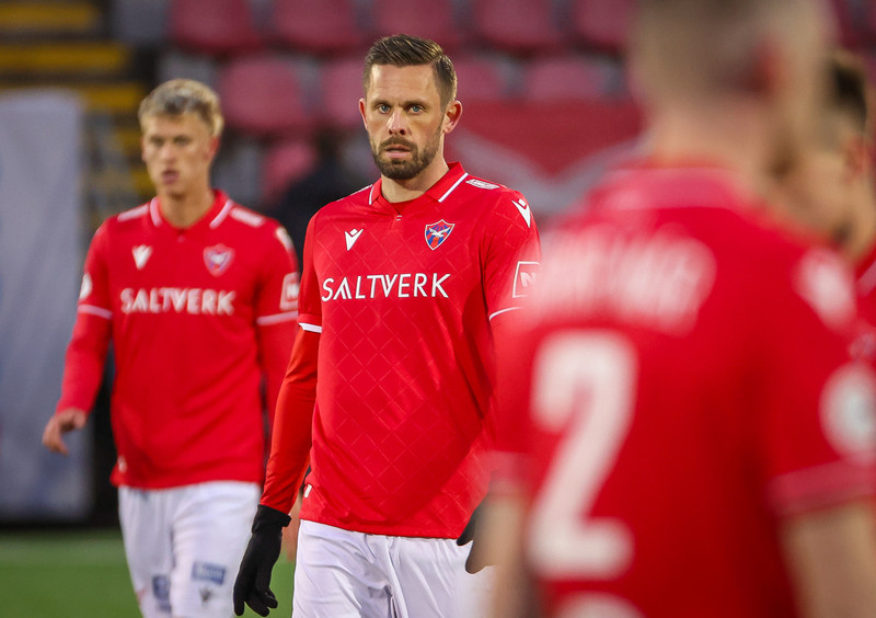 Myndaveisla: ÍA vann fyrsta leik Gylfa með Val