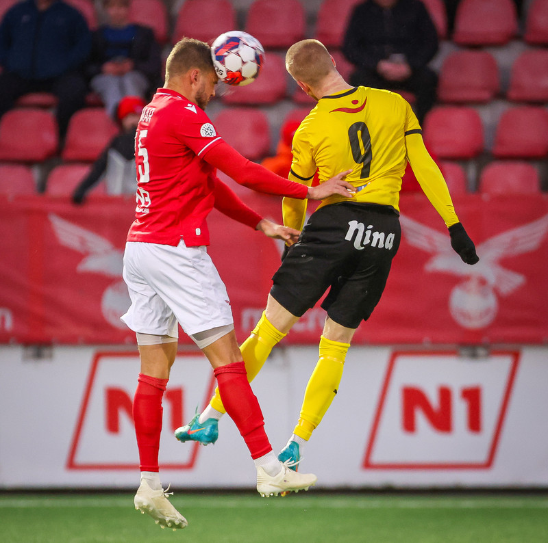 Myndaveisla: ÍA vann fyrsta leik Gylfa með Val