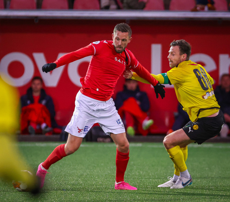 Myndaveisla: ÍA vann fyrsta leik Gylfa með Val