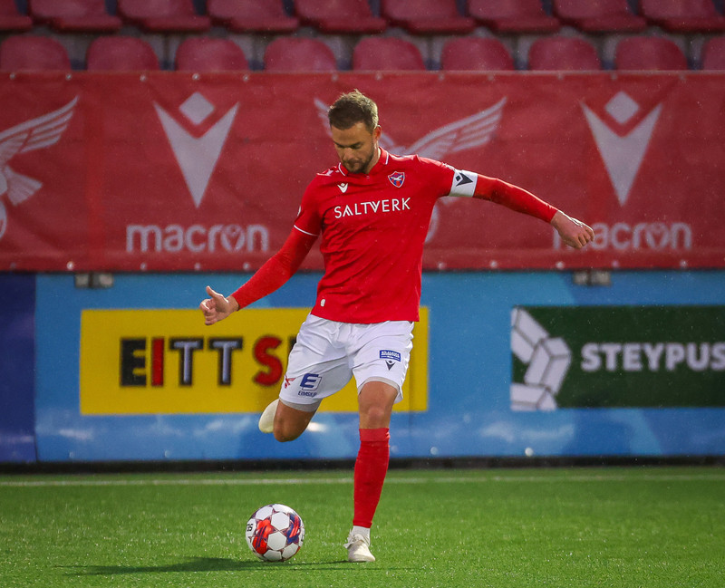 Myndaveisla: ÍA vann fyrsta leik Gylfa með Val