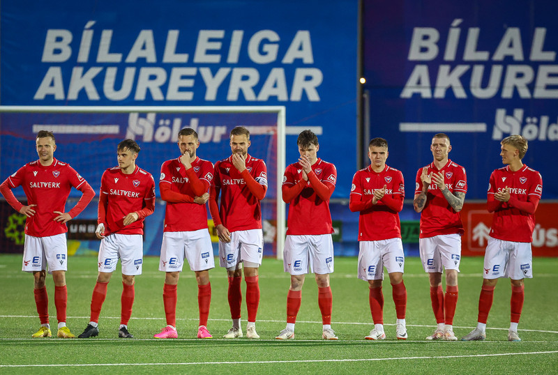 Myndaveisla: ÍA vann fyrsta leik Gylfa með Val