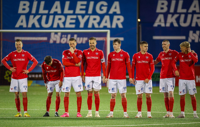 Myndaveisla: ÍA vann fyrsta leik Gylfa með Val
