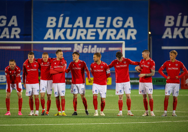 Myndaveisla: ÍA vann fyrsta leik Gylfa með Val