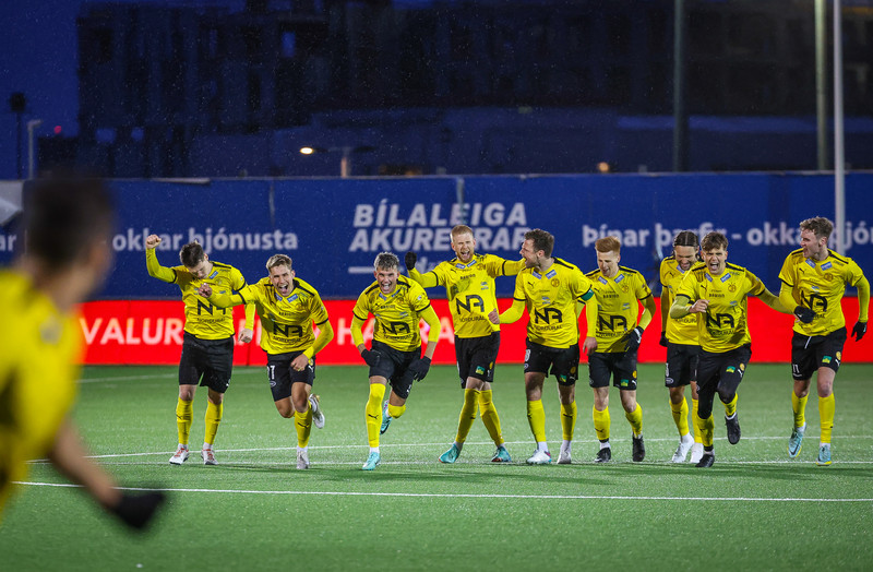 Myndaveisla: ÍA vann fyrsta leik Gylfa með Val