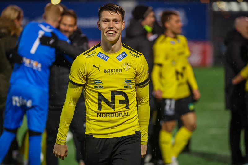 Myndaveisla: ÍA vann fyrsta leik Gylfa með Val