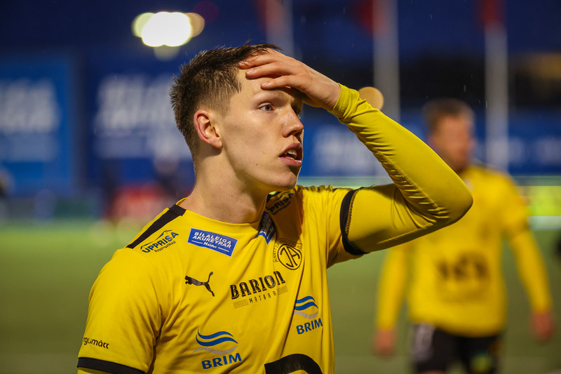 Myndaveisla: ÍA vann fyrsta leik Gylfa með Val