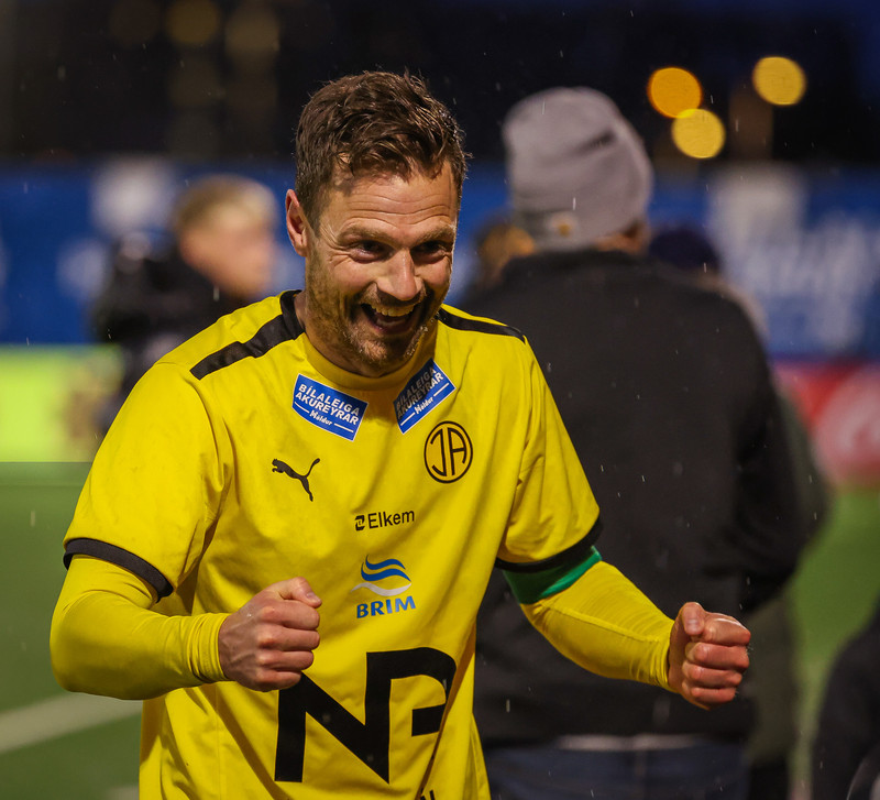 Myndaveisla: ÍA vann fyrsta leik Gylfa með Val