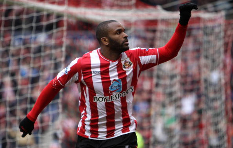 Darren Bent fagnar.