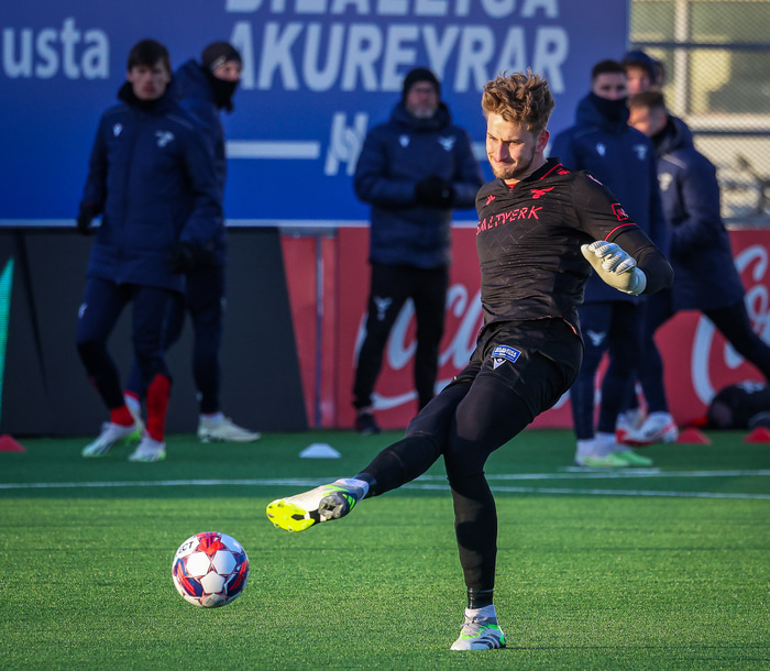 Frederik er af mörgum talinn besti markvörður deildarinnar.