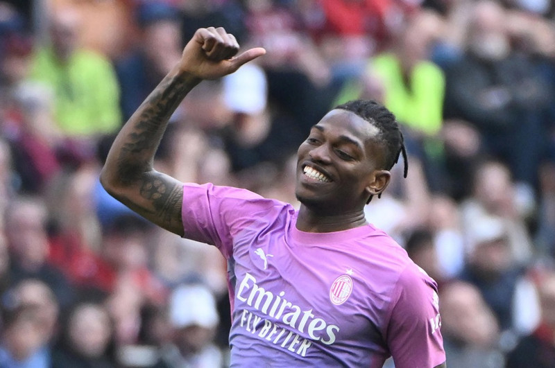 Rafael Leao gerði tvö fyrir Milan
