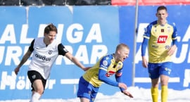 Ísland í dag - Botnslagur í Kaplakrika