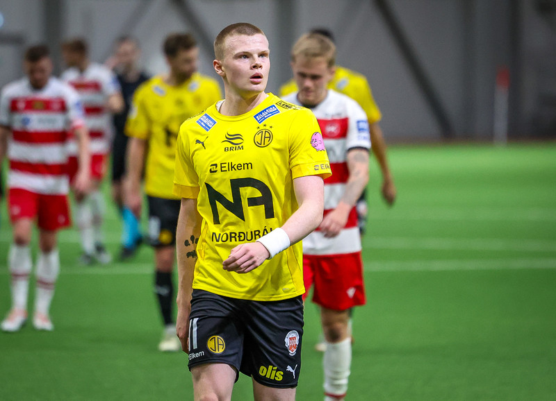 Hinrik Harðar: Mikil ábyrgð að vera kominn í ÍA