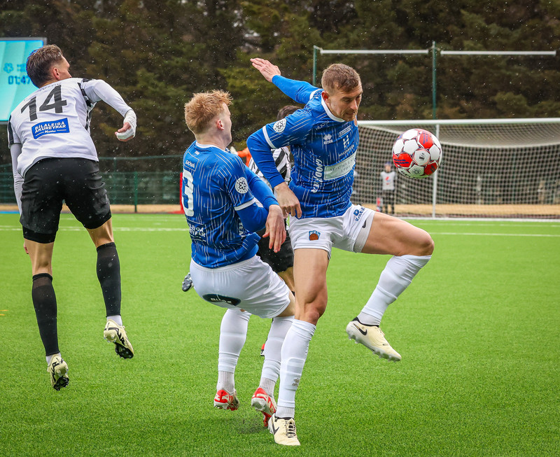 Blóðugur eftir samstuð við liðsfélaga