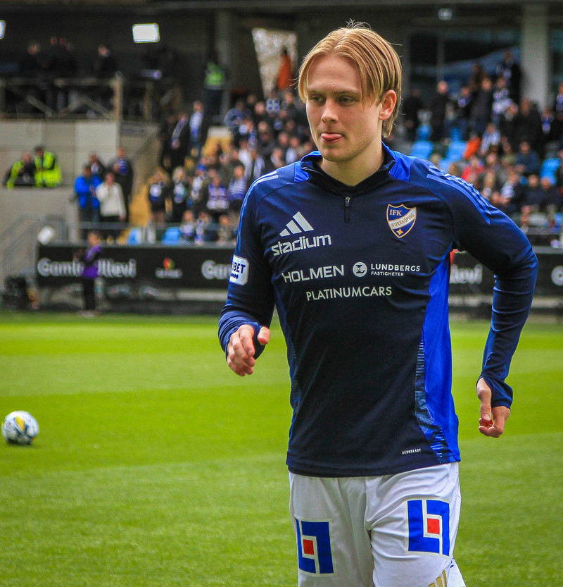 Arnór Ingvi: Leyfið honum að spila og seljið hann svo fyrir miklu meiri pening