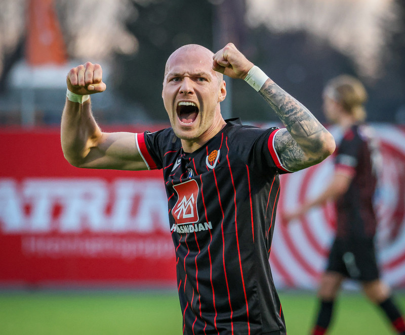 Vonar að Aron Elís og Pablo Punyed verði klárir.