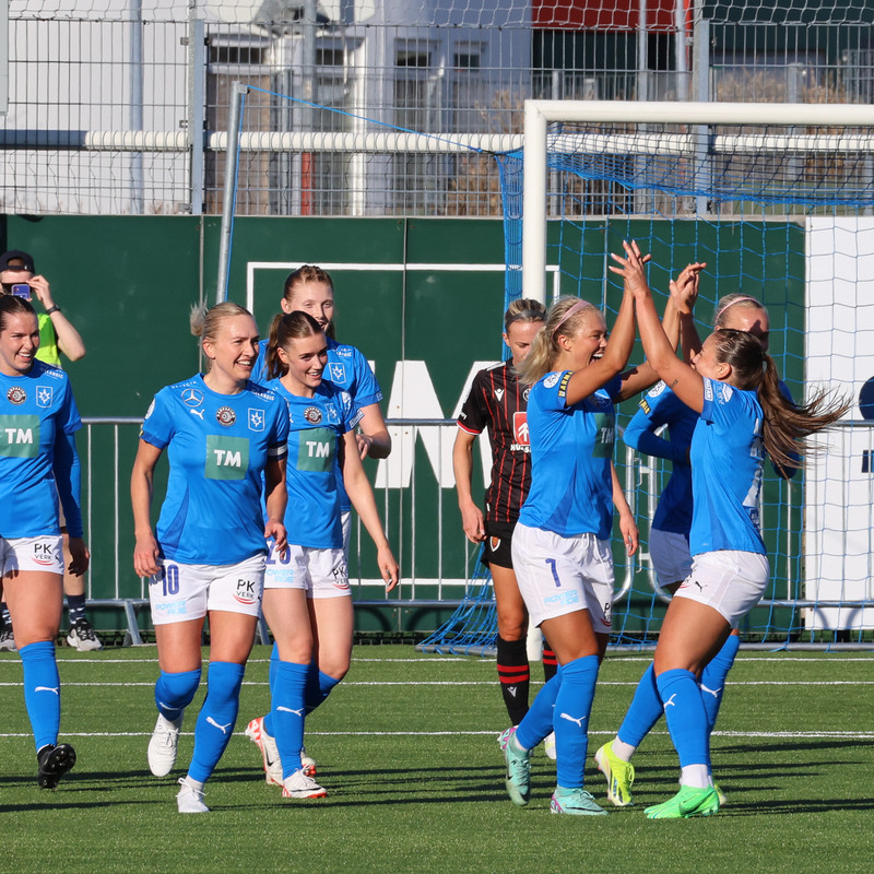 Besta deild kvenna: Víkingur sigraði Stjörnuna - Allt eftir bókinni í Kópavogi