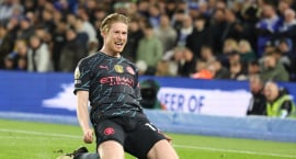 De Bruyne með samningstilboð frá Liverpool og Napoli