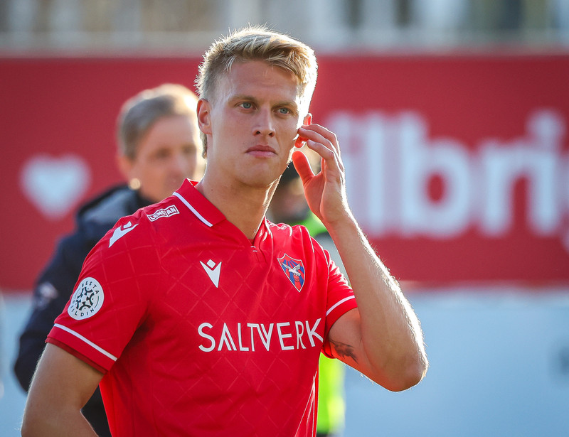 Adam Páls staðfestir að hann sé á leið aftur í Val