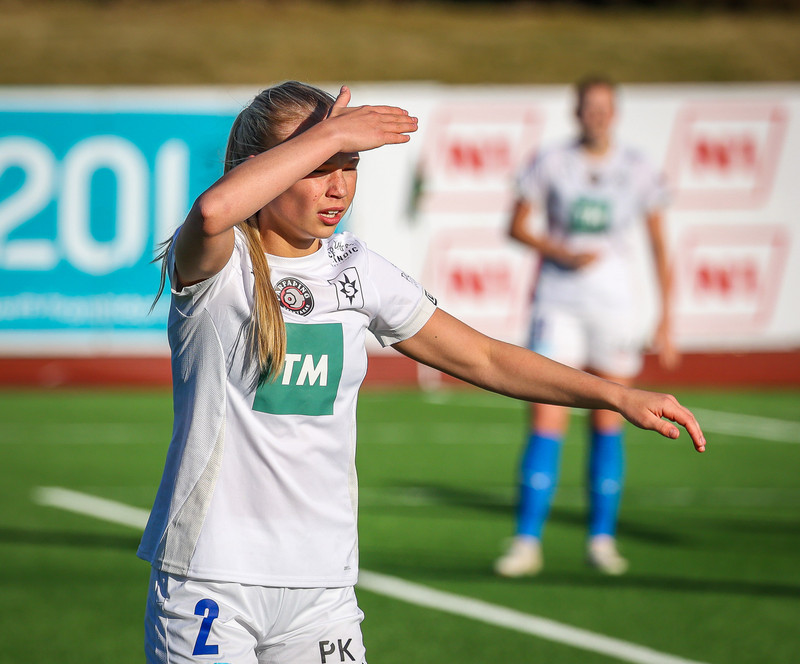 Valur keypti Sóleyju Eddu frá Stjörnunni.