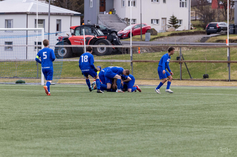 5. deild: Álafoss og Smári í sitthvort toppsætið