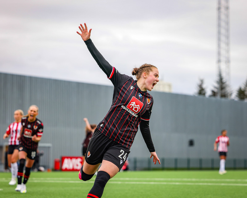 Sigdís Eva er eini leikmaðurinn í hópnum sem spilar erlendis.