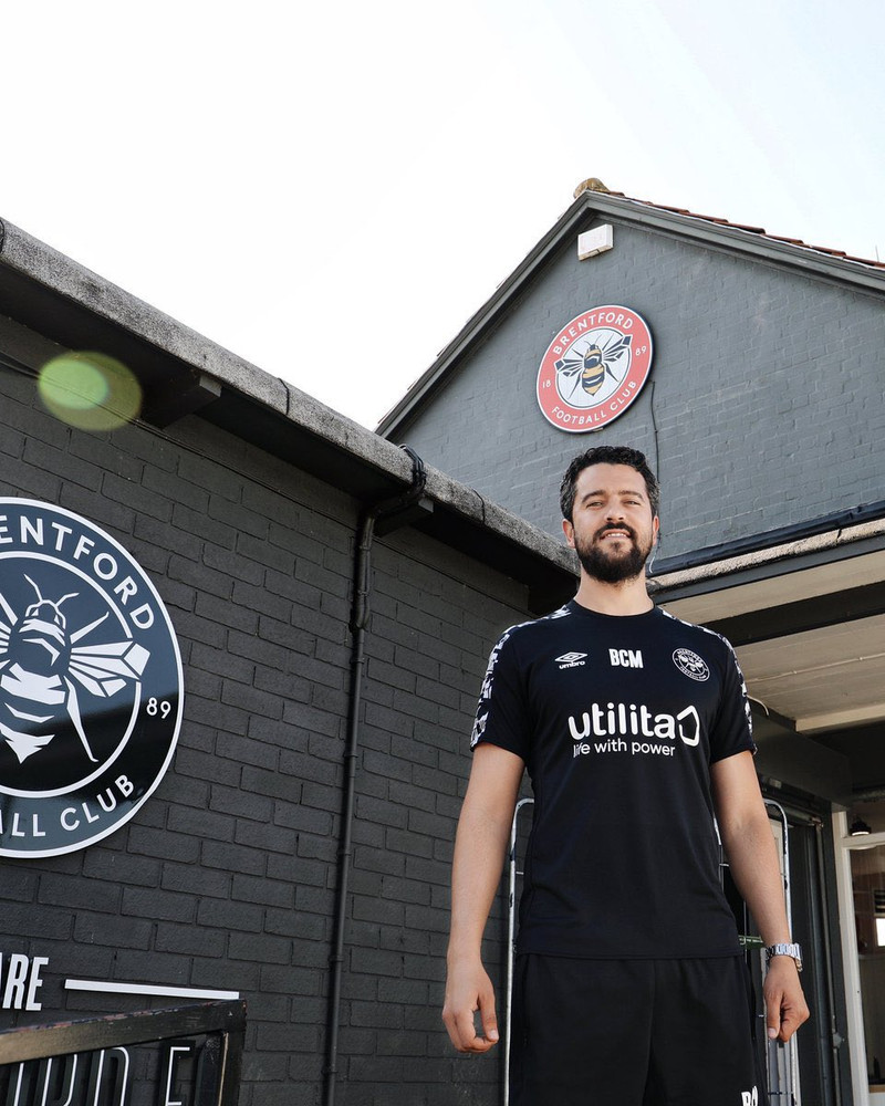Yfirgefur Brentford og gengur til liðs við Chelsea