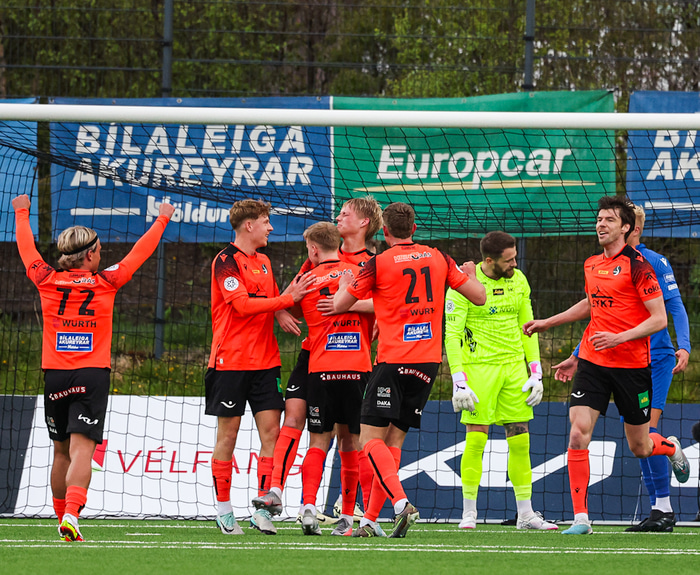 Fylkir fagnar marki í kvöld.