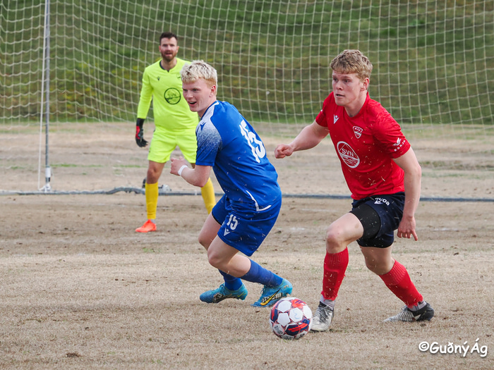 KF vann leikinn 4-0.