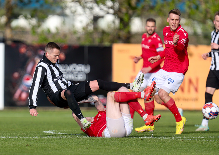 Úr viðureign KR og Vals í fyrra.