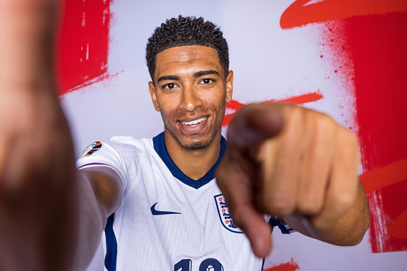 Byrjunarlið Serbíu og Englands: Trent á miðjunni