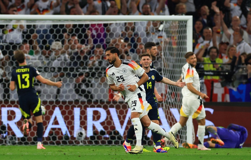 Emre Can fagnar marki sínu í kvöld