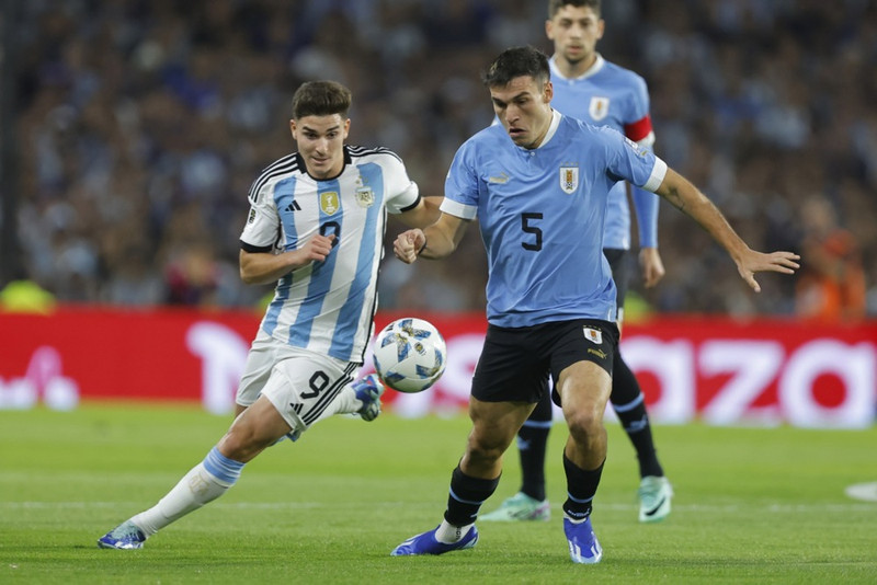 4. Julian Alvarez - Argentína