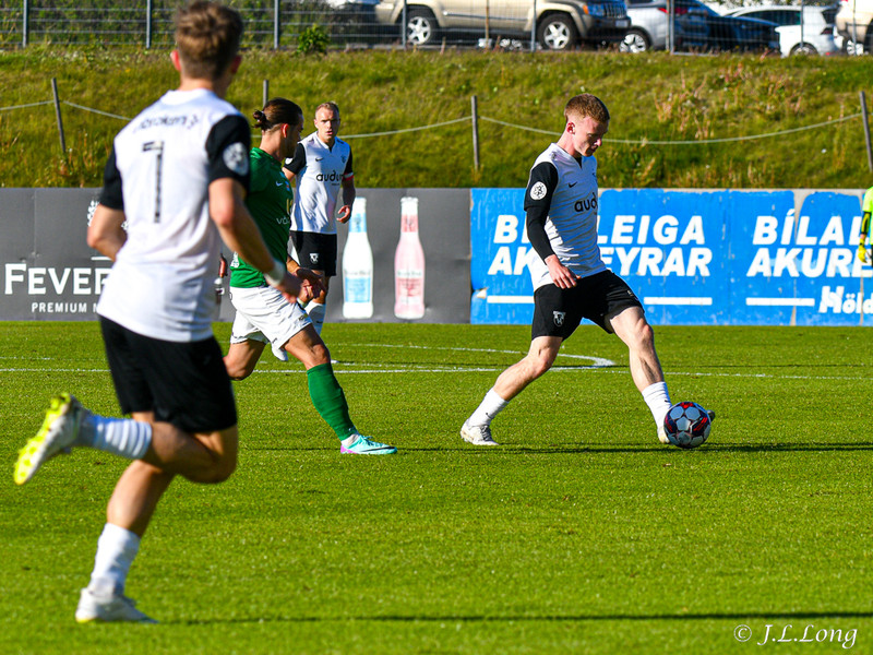 Myndaveisla: FH vann Breiðablik á grasinu