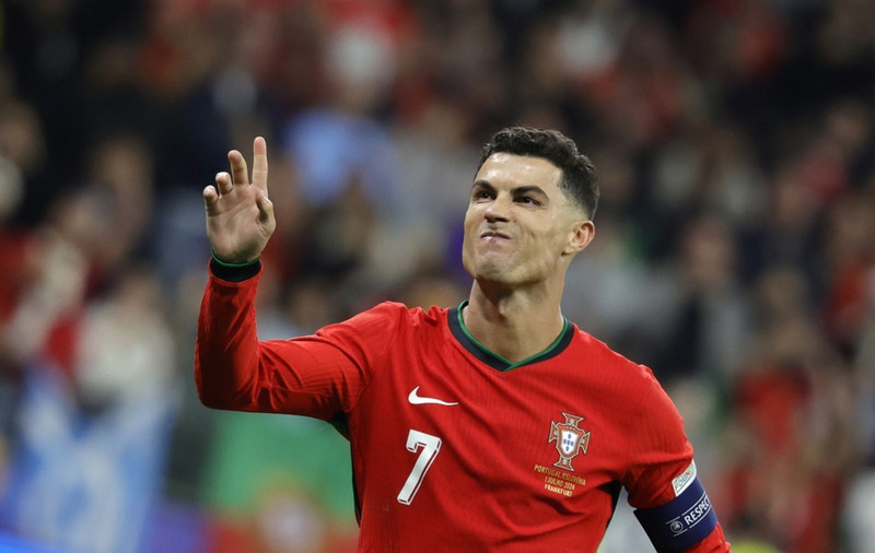 Á Roberto Martínez að setja Ronaldo á bekkinn?