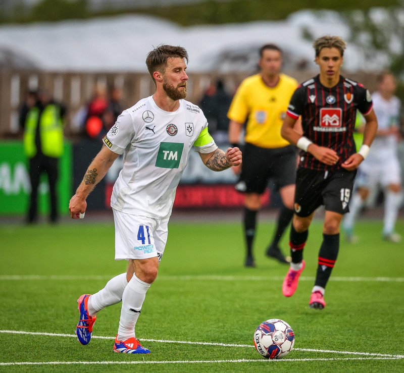 Guðmundur Kristjánsson verður í banni í næsta leik.