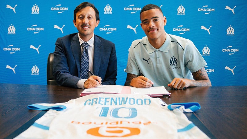 Mason Greenwood er mættur til Frakklands