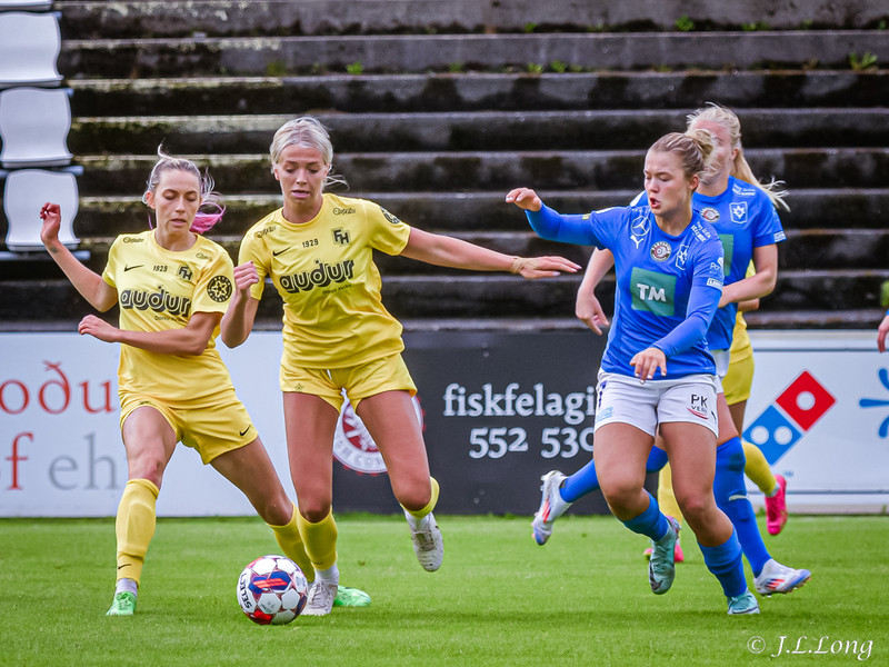 Myndaveisla: Stjarnan vann gulklædda FH-inga