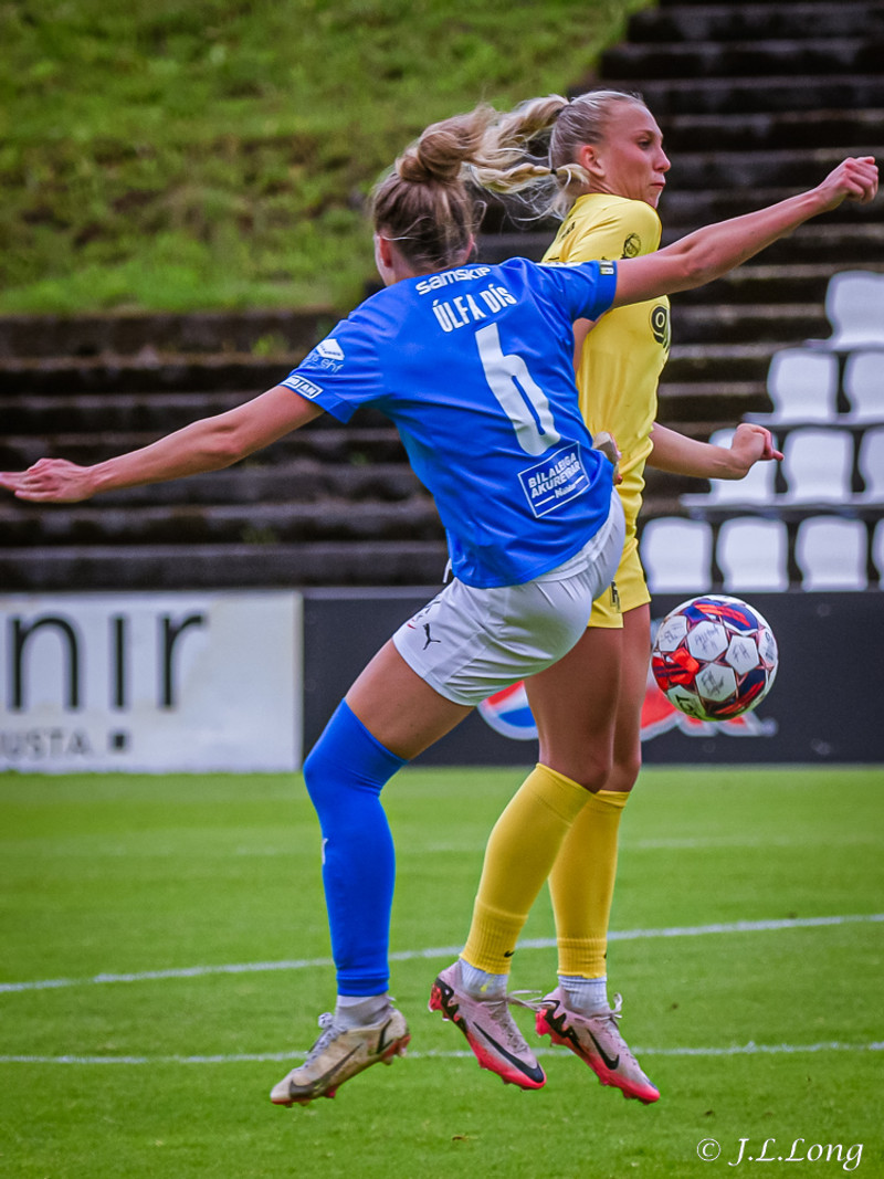Myndaveisla: Stjarnan vann gulklædda FH-inga