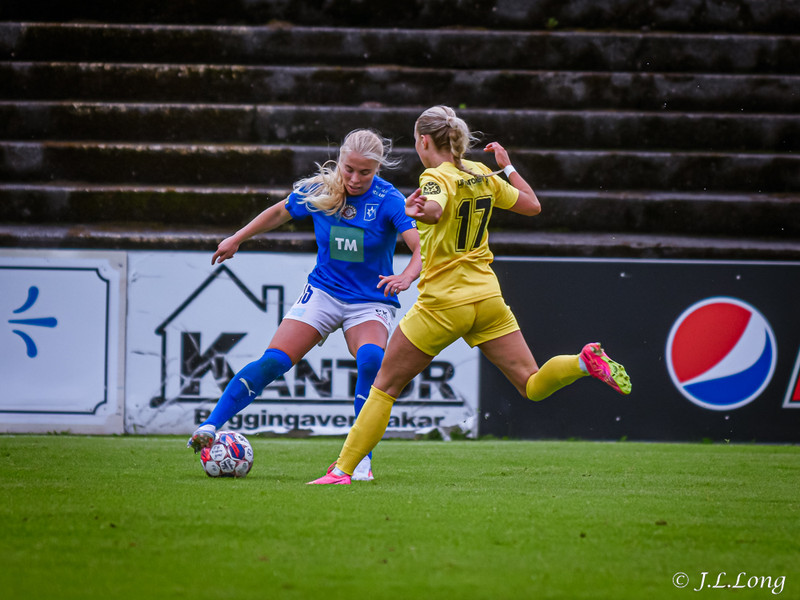 Myndaveisla: Stjarnan vann gulklædda FH-inga