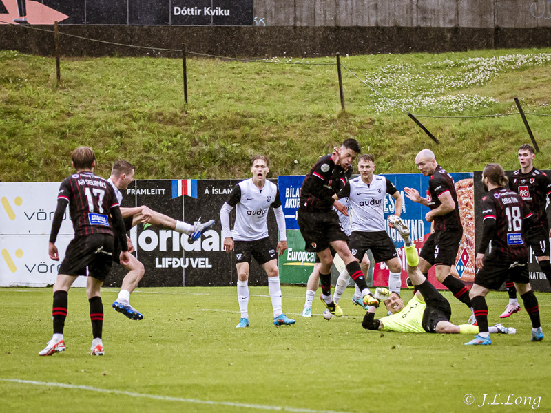 Myndaveisla: Víkingur kom til baka og vann FH