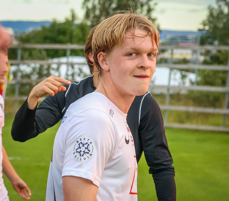 ÍBV lánar Viggó Valgeirs til Njarðvíkur (Staðfest)